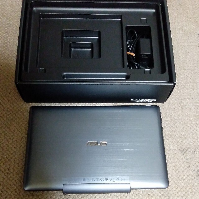 タブレットasus TransBook T100TAM-B64S