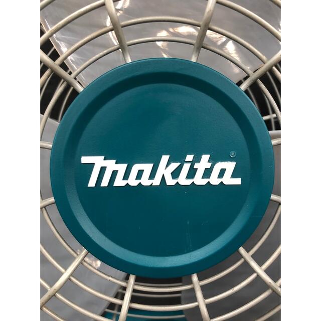 Makita(マキタ)の212 makita CF300D 充電式産業扇 スマホ/家電/カメラの冷暖房/空調(扇風機)の商品写真