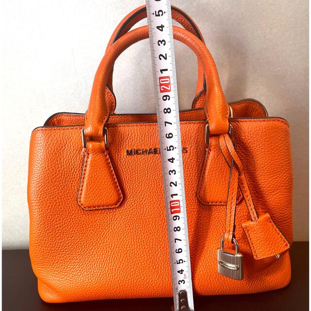 Michael Kors(マイケルコース)のマイケルコース　ハンドバッグ　ショルダーバッグ　オレンジ レディースのバッグ(ハンドバッグ)の商品写真