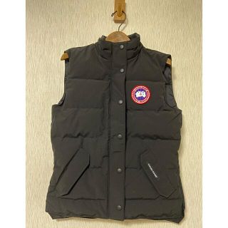 カナダグース(CANADA GOOSE)のCANADA GOOSE  ダウンベスト　レディース　(ダウンベスト)