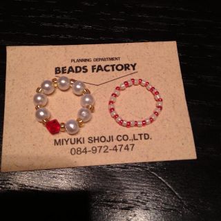 パール×レッドスワロピンキーリング(リング(指輪))