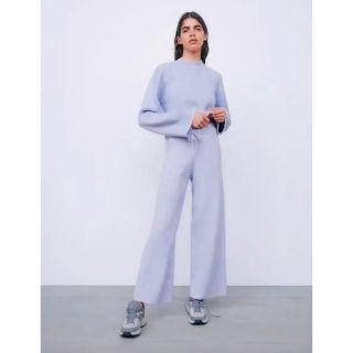 ザラ(ZARA)の☆ ZARA あったかニットワイドパンツ ライトブルー(バギーパンツ)