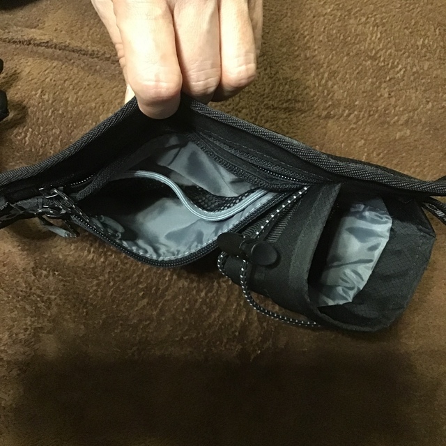 adidas(アディダス)のアディダス　ウエストポーチ メンズのバッグ(ウエストポーチ)の商品写真