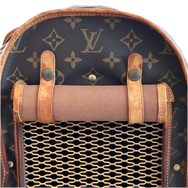 LOUIS VUITTON(ルイヴィトン)のルイヴィトン ペットキャリー バッグ サックシヤン40 モノグラム M42024 その他のペット用品(犬)の商品写真