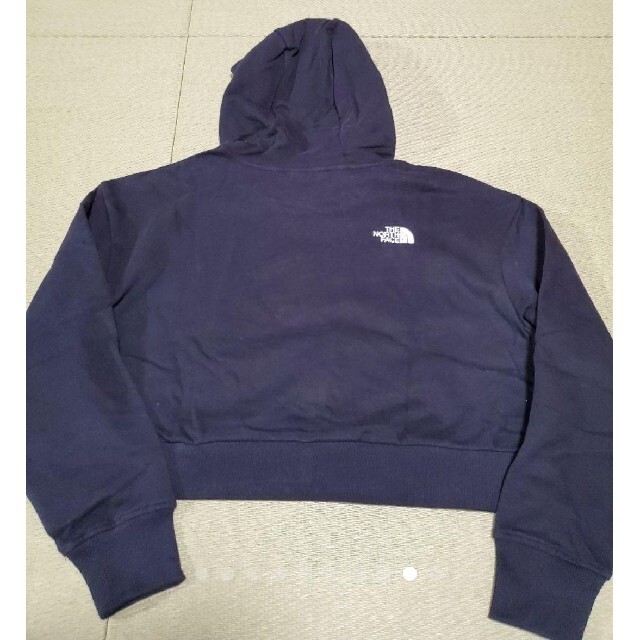 THE NORTH FACE(ザノースフェイス)の【新品】THE NORTH FACEスウェットパーカー　ブラック　XL レディースのトップス(パーカー)の商品写真