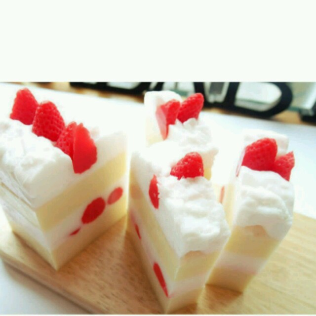 いちごのショートケーキ石鹸 の通販 By ビバbaby S Shop ラクマ