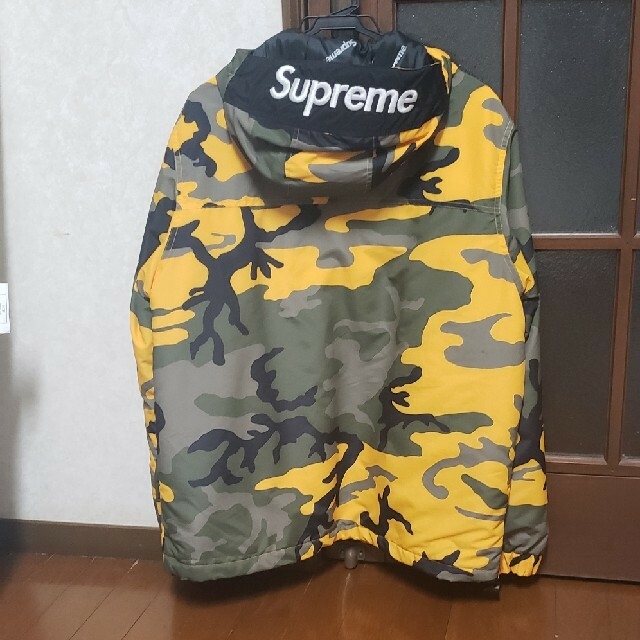 Supreme(シュプリーム)のSupreme Hooded Logo Half Zip Pullover メンズのジャケット/アウター(ナイロンジャケット)の商品写真