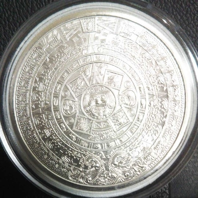 エンタメ/ホビーアステカ暦 純銀コイン 1オンス アステカカレンダー マヤ文明 最後の皇帝