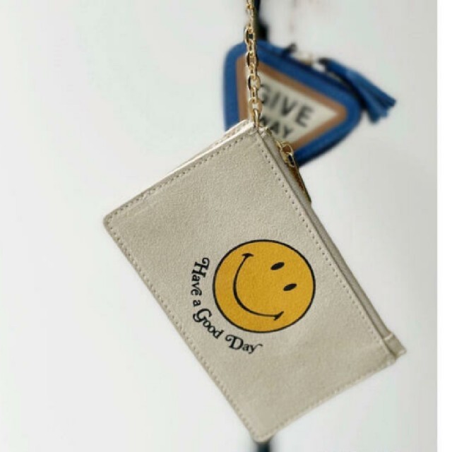 L'Appartement DEUXIEME CLASSE(アパルトモンドゥーズィエムクラス)のL'Appartement GOOD GRIEF Smile Key case レディースのファッション小物(キーホルダー)の商品写真