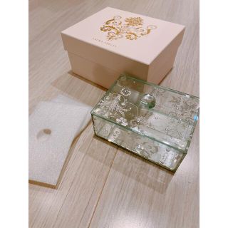 名作 ゆん様専用⭐︎新品箱入りローラアシュレイジョゼッテミラー 日本の公式オンライン ゆん様専用⭐︎新品箱入りローラアシュレイジョゼッテミラージュエリーボックストール ケース/ボックス