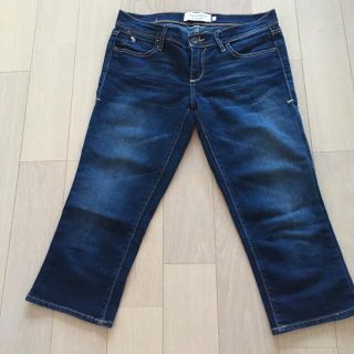 アバクロンビーアンドフィッチ(Abercrombie&Fitch)のアバクロンビー＆フィッチ　クロップドデニム　サイズ0(デニム/ジーンズ)