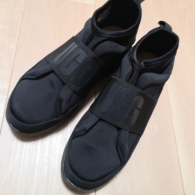 ugg ニュートラ　スニーカー　24.0