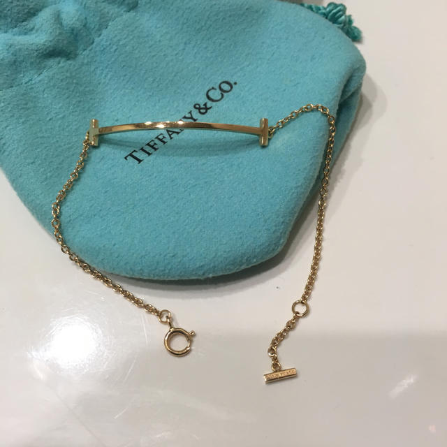 Tiffany & Co.(ティファニー)のティファニーTスマイルブレスレット レディースのアクセサリー(ブレスレット/バングル)の商品写真