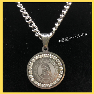 シルバー聖母ラウンドチタンスチールダイヤモンドネックレスカトリックペンダント(ネックレス)
