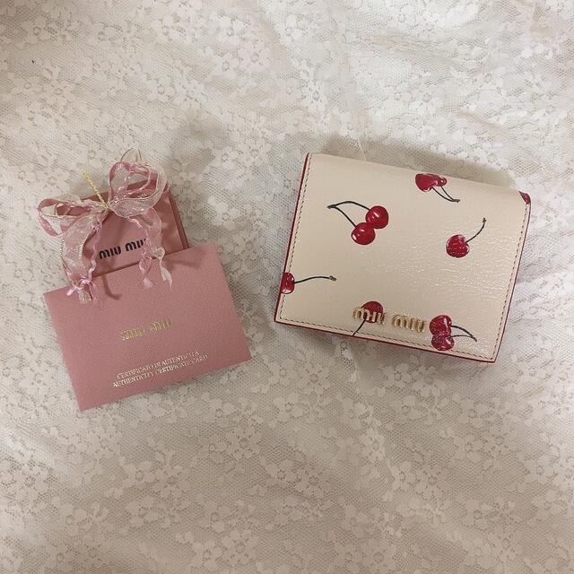 miumiu - miumiu 二つ折り財布 チェリー さくらんぼ柄の通販 by しろ