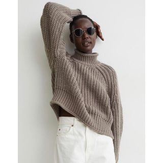 エイチアンドエム(H&M)のH＆M チャンキーニット ダースグレージュ(ニット/セーター)