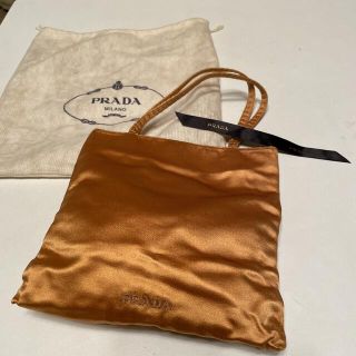 プラダ(PRADA)のビンテージ！プラダ　ゴールドサテン生地バッグ　(ハンドバッグ)