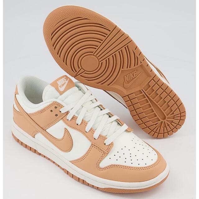 NIKE(ナイキ)の27cm NIKE WMNS DUNK LOW HARVEST MOON US9 メンズの靴/シューズ(スニーカー)の商品写真