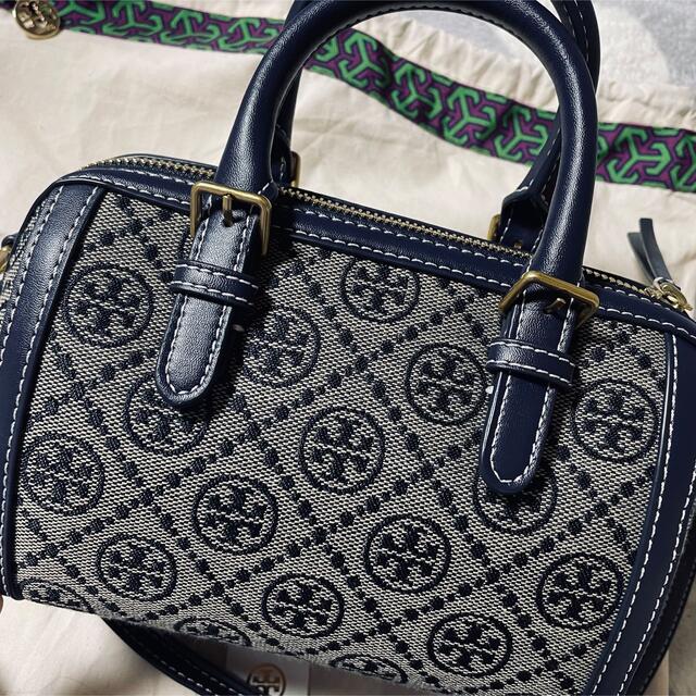 Tory Burch(トリーバーチ)のTモノグラム ジャカード ミニ バレル   レディースのバッグ(ショルダーバッグ)の商品写真