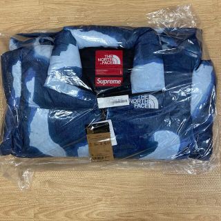 シュプリーム(Supreme)のSupreme TNF Bleached Denim Print Nuptse (ダウンジャケット)