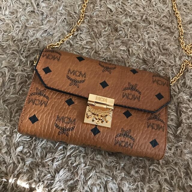 MCM(エムシーエム)のmcm  ショルダーバッグ レディースのバッグ(ショルダーバッグ)の商品写真