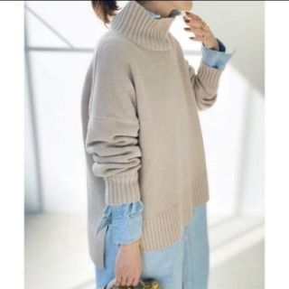 アパルトモンドゥーズィエムクラス(L'Appartement DEUXIEME CLASSE)の美品☆　アパルトモン　BACK LONG T/N KNIT(ニット/セーター)