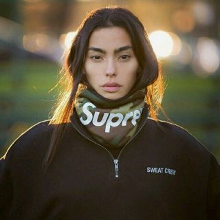 Supreme - 新品 新古 半タグ15AW supreme 迷彩 加工ネックウォーマー