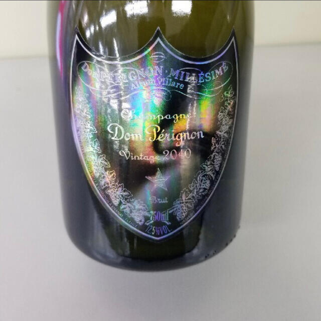 Dom Pérignon(ドンペリニヨン)の新品未開封品‼️ ドンペリニヨン ヴィンテージ2010 レディー・ガガ 食品/飲料/酒の酒(シャンパン/スパークリングワイン)の商品写真