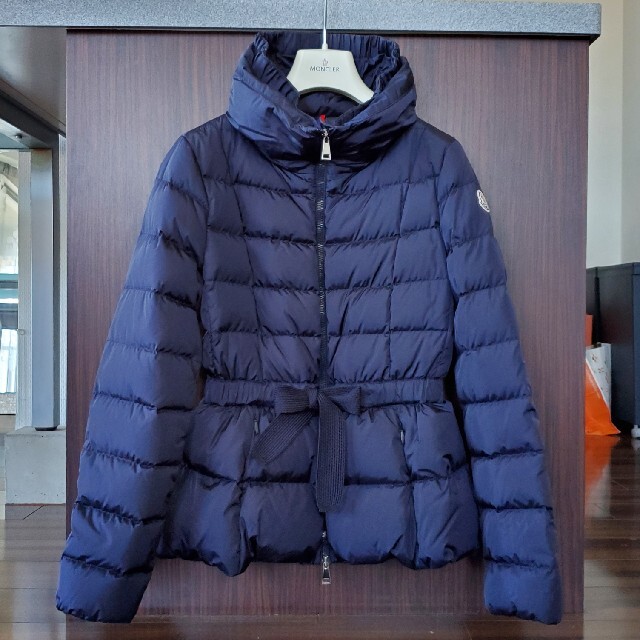 MONCLER エルミンヌ　限定カラー　ファー付き　今だけ値下げ