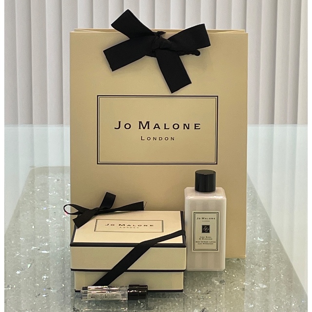 Jo Malone(ジョーマローン)のジョーマローン ライムバジル＆マンダリン ボディ＆ハンド ローション 100ml コスメ/美容のボディケア(ボディローション/ミルク)の商品写真