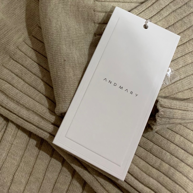 ANDMARY ヴィヴィアンボタン セットアップ ベージュ ワンピース 完売