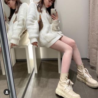 マウジー(moussy)のalohas 白　厚底　ブーツ(ブーツ)