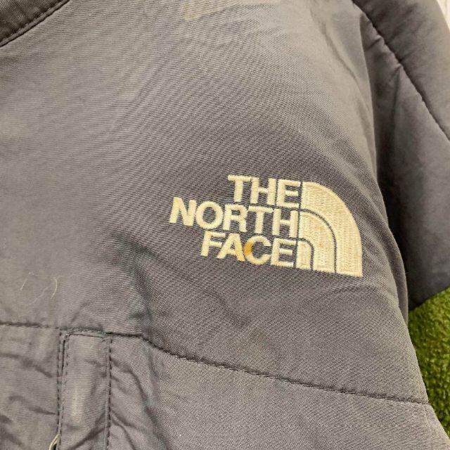 THE NORTH FACE(ザノースフェイス)のUS規格ノースフェイスデナリジャケット刺繍ロゴ灰色グレー黄緑カーキアースカラー メンズのジャケット/アウター(ブルゾン)の商品写真