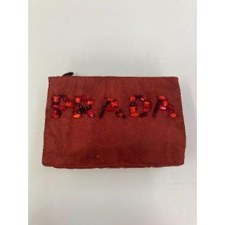 プラダ(PRADA)のPRADA　赤　クラッチバッグ(クラッチバッグ)