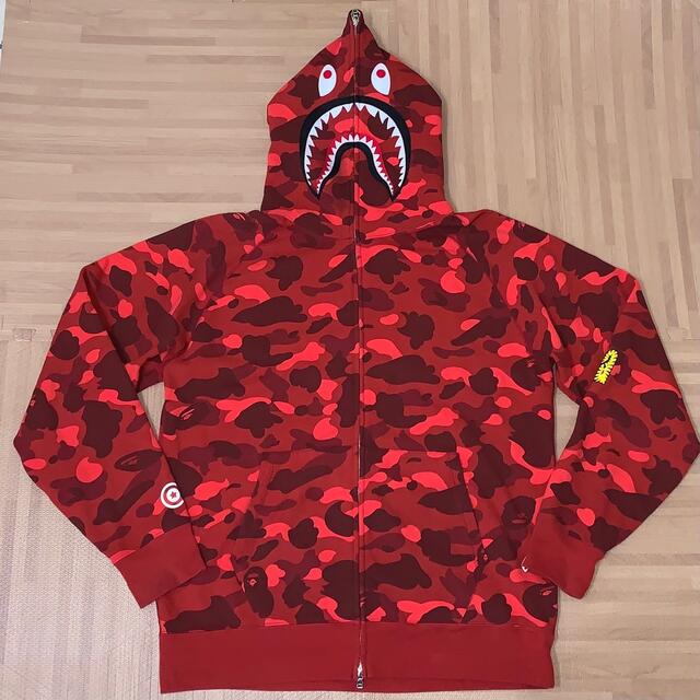 最新作安い A BATHING APE - シャークパーカーの通販 by ミヤハラ