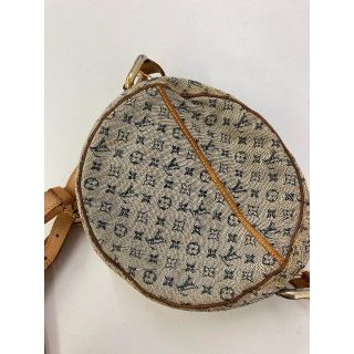 ルイヴィトン(LOUIS VUITTON)のLOUIS VUITTTON　丸型　バッグ(メッセンジャーバッグ)