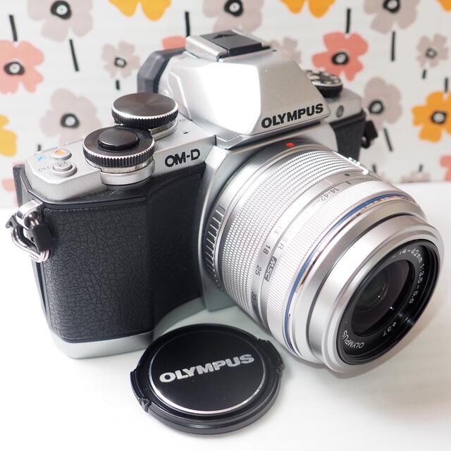 ❤️Wi-Fi❤️オリンパス OM-D E-M10 ミラーレスカメラミラーレス一眼