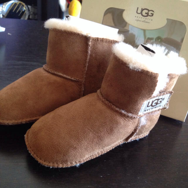 UGG ルームムートンブーツ 14cm