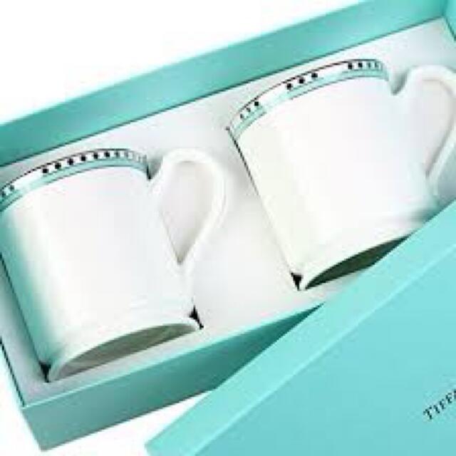 Tiffany & Co.(ティファニー)の【未使用美品】ティファニー　ペアマグカップ キッズ/ベビー/マタニティの授乳/お食事用品(マグカップ)の商品写真