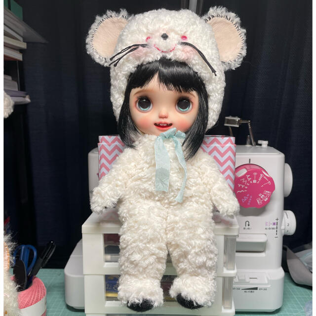 Takara Tomy(タカラトミー)のネオブライス ネズミ 着ぐるみ アウトフィット ハンドメイド ハンドメイドのぬいぐるみ/人形(人形)の商品写真