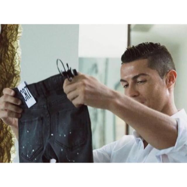 DSQUARED2(ディースクエアード)の【日本未発売】CR7のデニム メンズのパンツ(デニム/ジーンズ)の商品写真