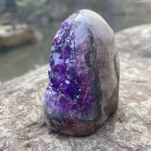 天然石 アメジスト 原石 紫水晶の通販 by 𝓜𝓾𝓼𝓱𝓻𝓸𝓸𝓶 天然石 アメジスト 原石 紫水晶の通販 by 𝓜𝓾𝓼𝓱𝓻𝓸𝓸𝓶