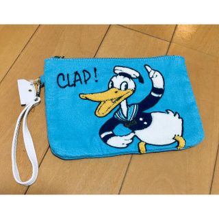 ディズニー(Disney)のディズニー ドナルド ポーチ フラットポーチ サガラ刺繍★新品(ポーチ)