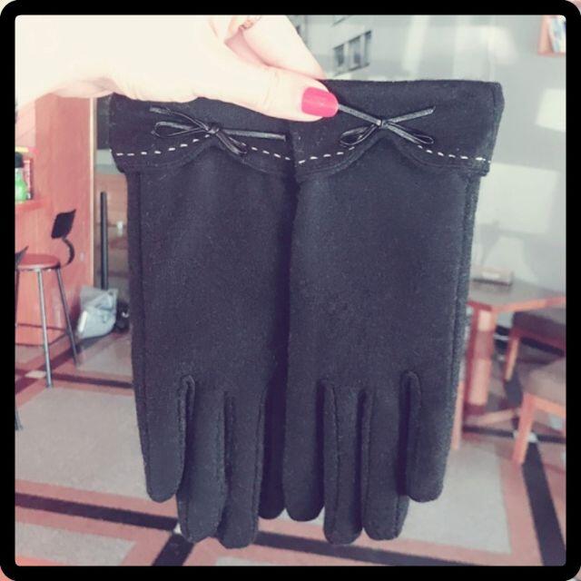 数量限定価格!! ✨高級素材使用✨カシミヤ シルク ウール しっとり手袋 ブラック 手袋/アームカバー 数量限定価格!! ✨高級素材使用✨カシミヤ シルク ウール しっとり手袋 ブラック 手袋/アームカバー