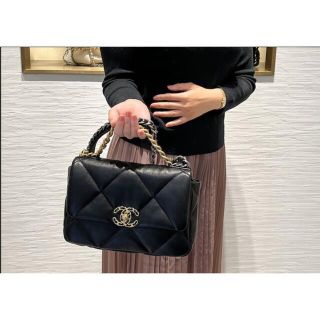 CHANEL - CHANEL 19 ミニ フラップバッグ ギフトラッピングの