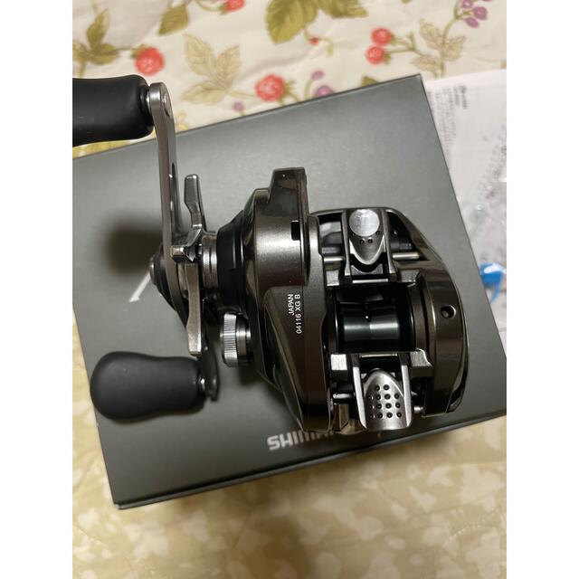 SHIMANO(シマノ)の20メタニウム　XG 右 スポーツ/アウトドアのフィッシング(リール)の商品写真