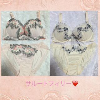 Wacoal(ブラ&ショーツセット)のフリマアイテム一覧 Wacoal(ブラ&ショーツセット)のフリマアイテム一覧