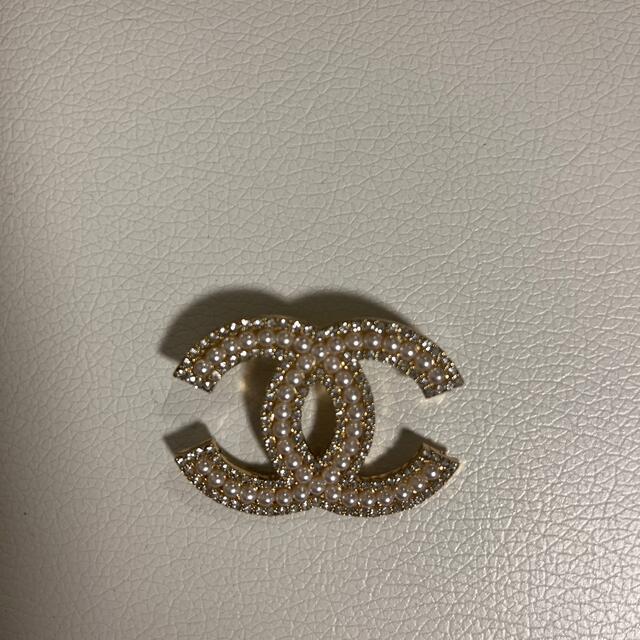 CHANEL(シャネル) パール付きブローチ