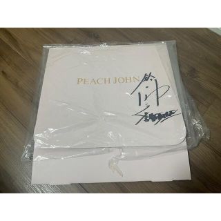 ピーチジョン(PEACH JOHN)の鈴木伸之　peach John サイン入り　ボックス(男性タレント)