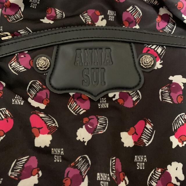 ANNA SUI(アナスイ)のアナスイ　バッグ　リュック　カップケーキ　黒 レディースのバッグ(リュック/バックパック)の商品写真